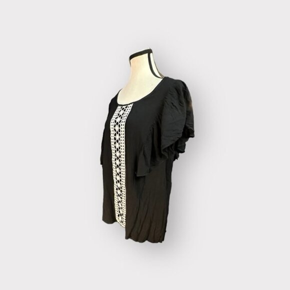 NWT Women’s 12 Bloomchic Black Solid Contrast Lace Ruffle Round Neck Blouse L - Picture 7 of 11